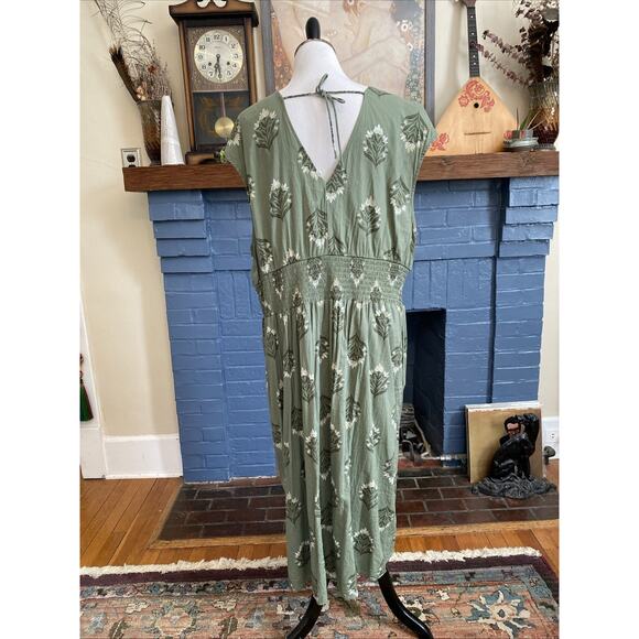 Old Navy XXL Green Floral Midi Dress Smocked 2X Plus Garden Party Boho India - Picture 7 of 16